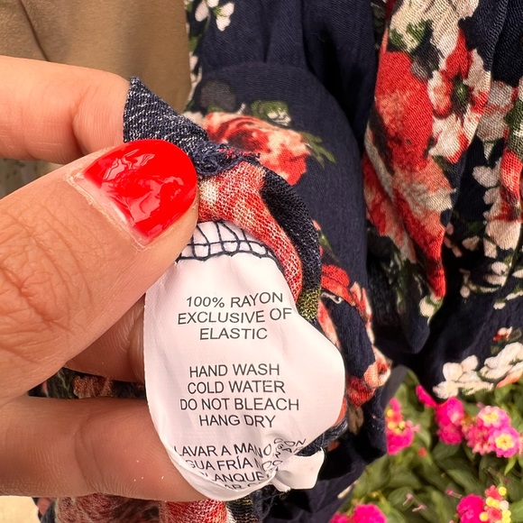 Floral Romper - Picture 5 of 5